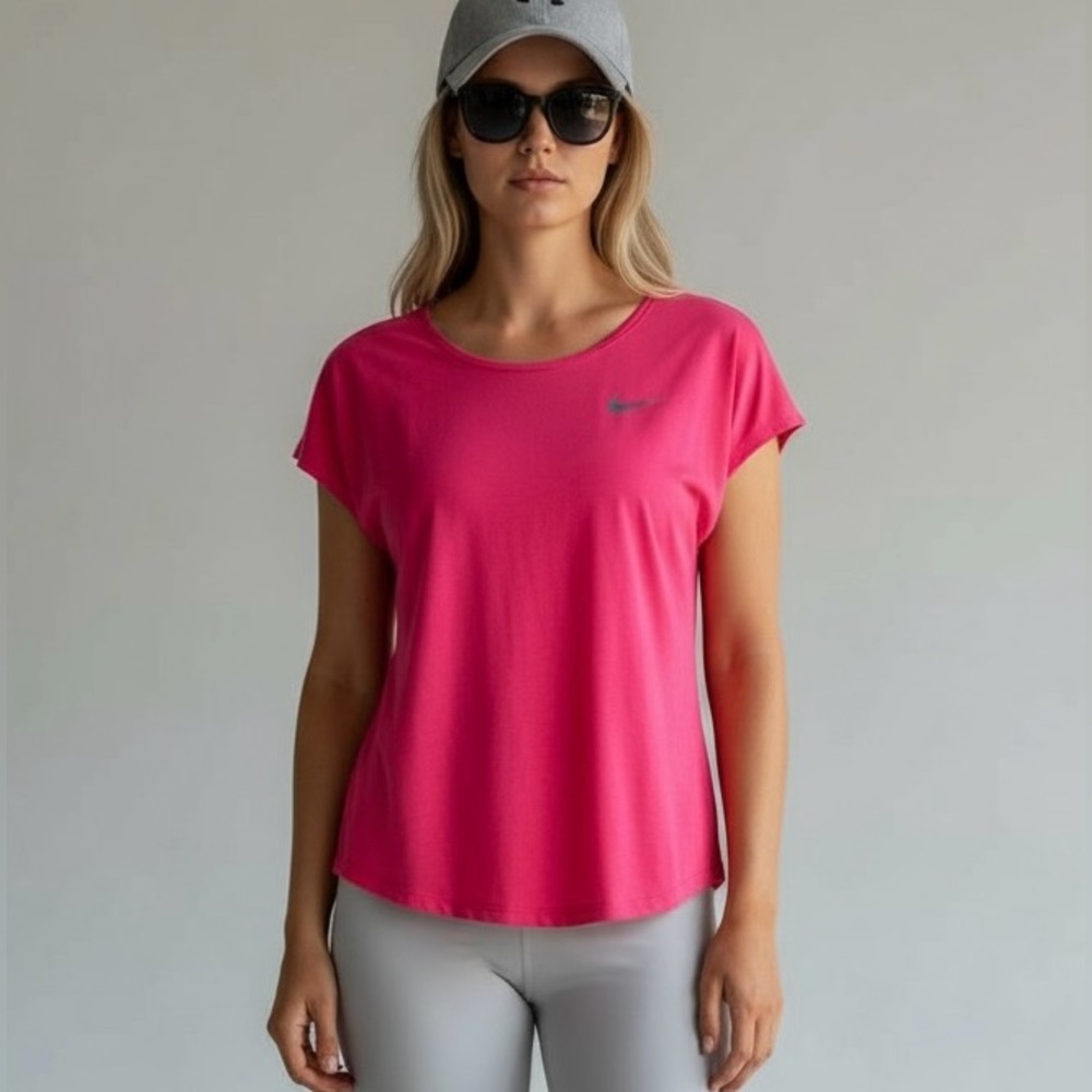 Nike Dri Fit Medium Athletic T Shirt Women's Hot Pink Short Sleeve Top